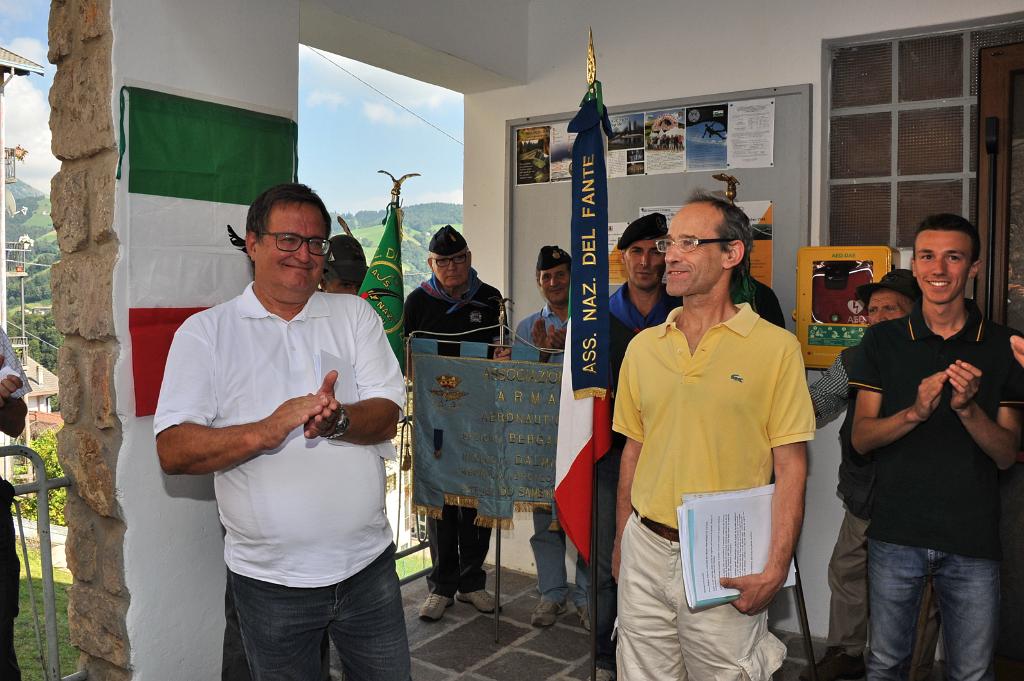 14 Massimo Maurizio e il Presidente della biblioteca Marco Palazzi.jpg